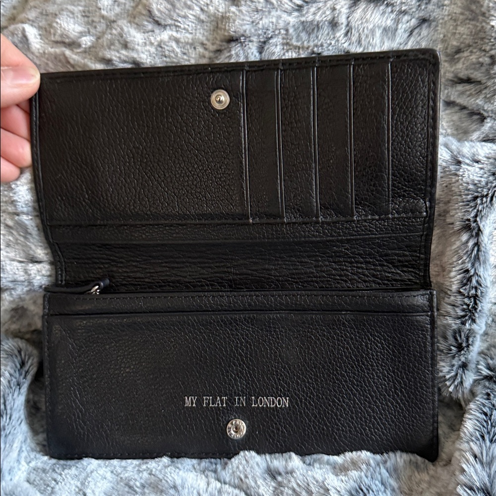My Flat In London Wallet - Picture 3 of 12
